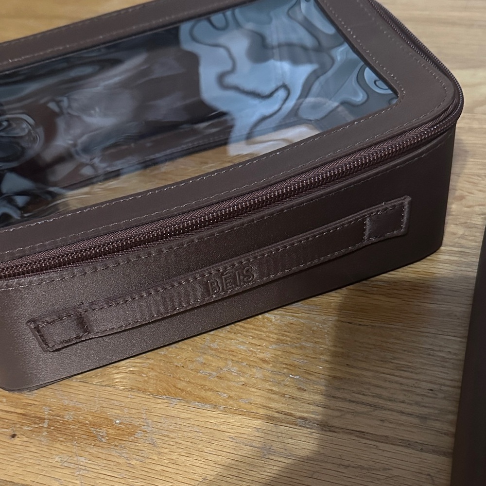 BÉIS Maple Travel Cosmetic Case Set - Picture 2 of 6